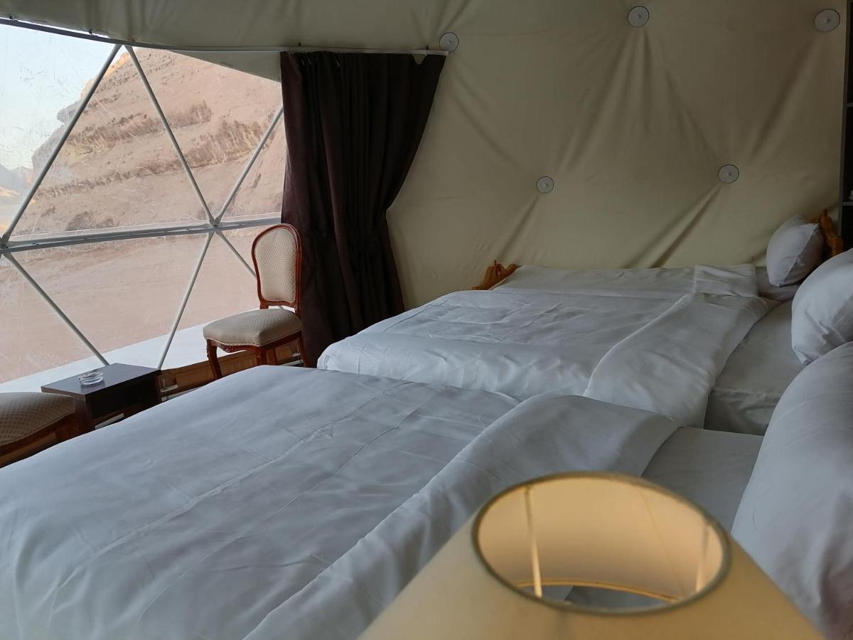 Hôtel Sara Luxury Camp à Wadi Rum Extérieur photo