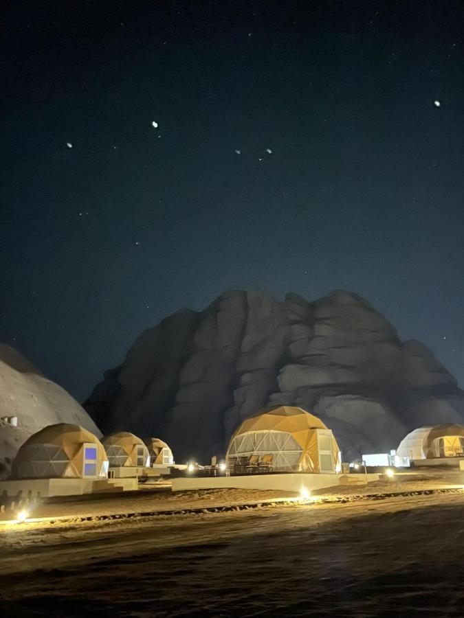 Hôtel Sara Luxury Camp à Wadi Rum Extérieur photo