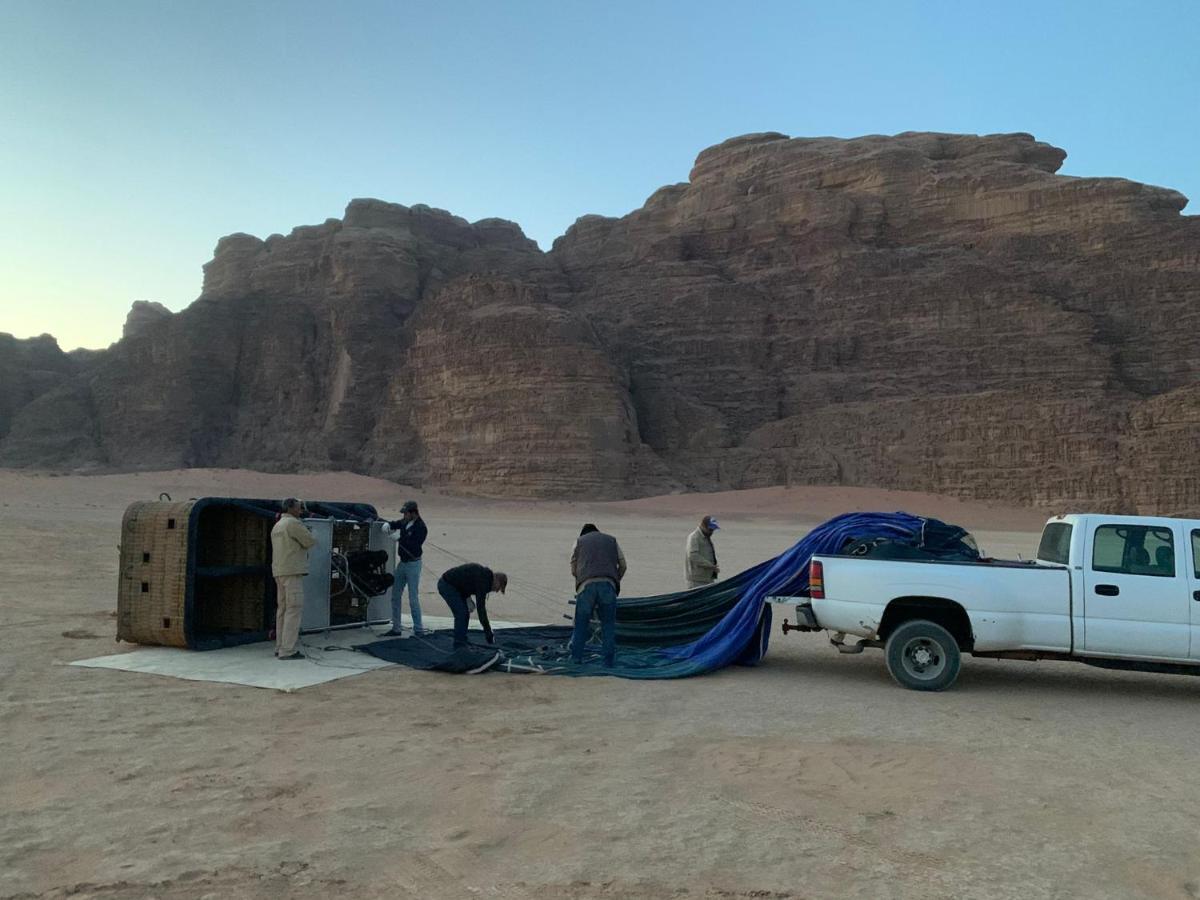 Hôtel Sara Luxury Camp à Wadi Rum Extérieur photo