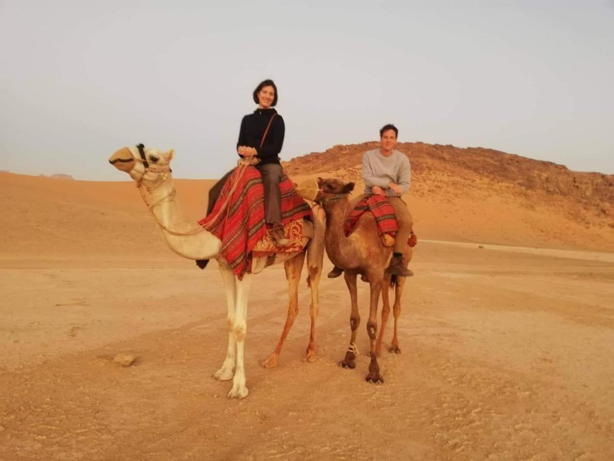 Hôtel Sara Luxury Camp à Wadi Rum Extérieur photo